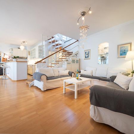 Ellity Apartment Crikvenica Luaran gambar