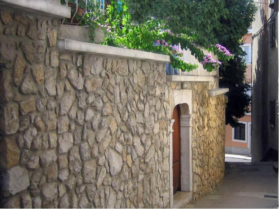 Ellity Apartment Crikvenica Luaran gambar