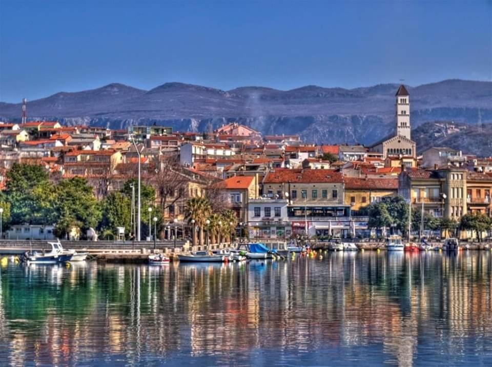 Ellity Apartment Crikvenica Luaran gambar